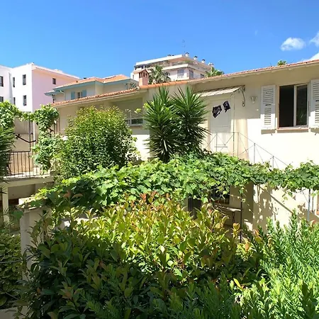 Spacious 120M Air-Conditioned 3-Bedroom Apartment With Garage Apartment