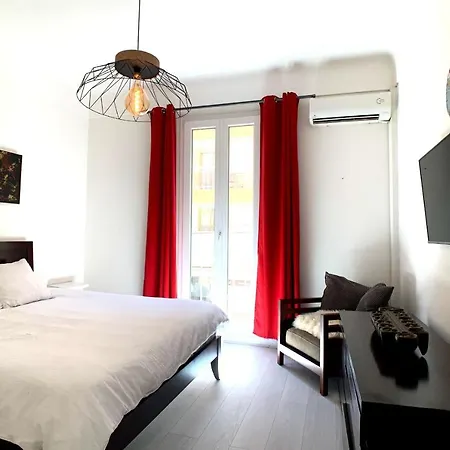 Apartment Spacious 120M Air-Conditioned 3-Bedroom Apartment With Garage *