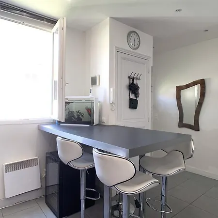 Spacious 120M Air-Conditioned 3-Bedroom Apartment With Garage Appartement *